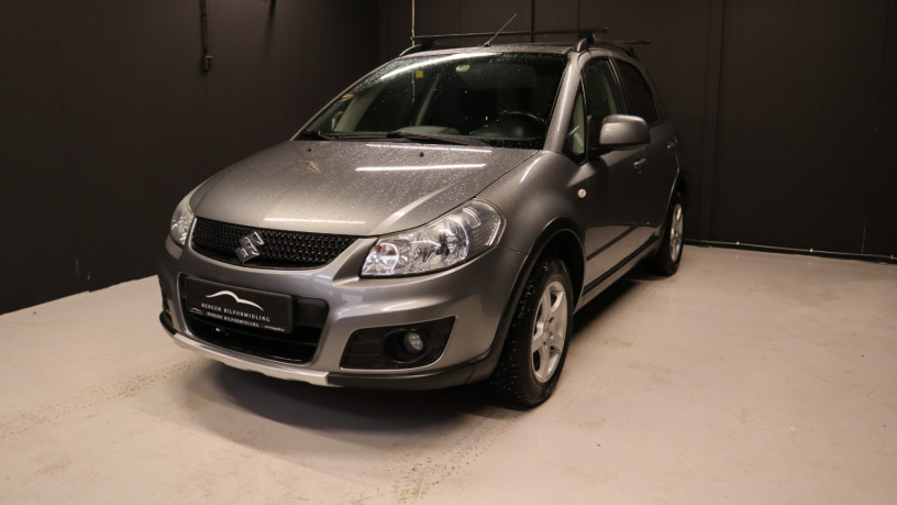 suzuki-sx4-bensin-2012-big-2