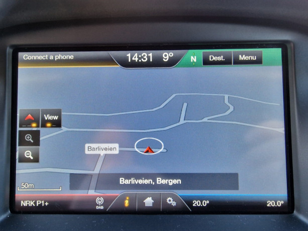 ford-focus-bensin-2016-big-23