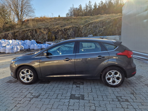 ford-focus-bensin-2016-big-3