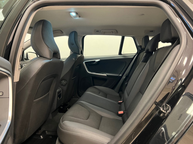 volvo-v60-diesel-2012-big-7
