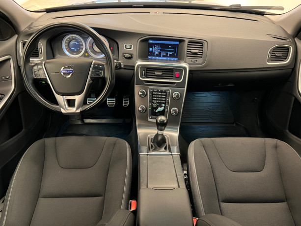 volvo-v60-diesel-2012-big-8