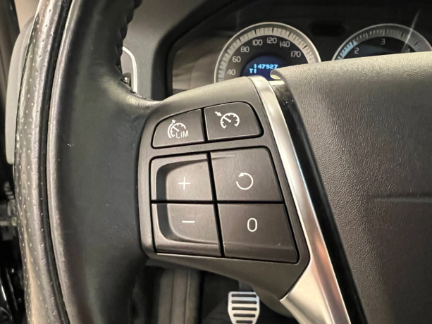 volvo-v60-diesel-2012-big-18