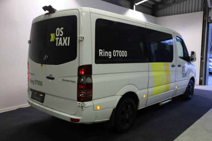 mercedes-benz-sprinter-diesel-2018-big-4