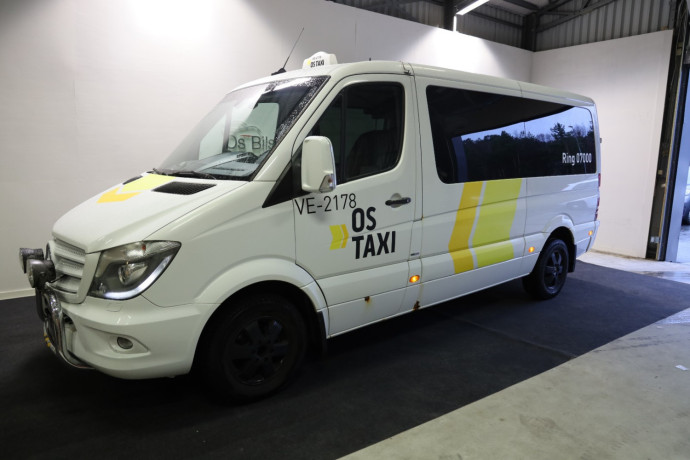 mercedes-benz-sprinter-diesel-2018-big-2