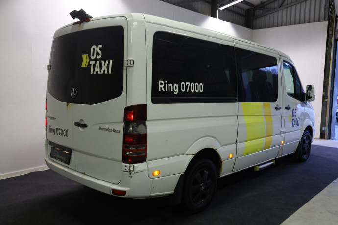 mercedes-benz-sprinter-diesel-2018-big-3
