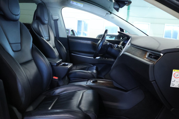 tesla-model-x-elektrisitet-2017-big-10