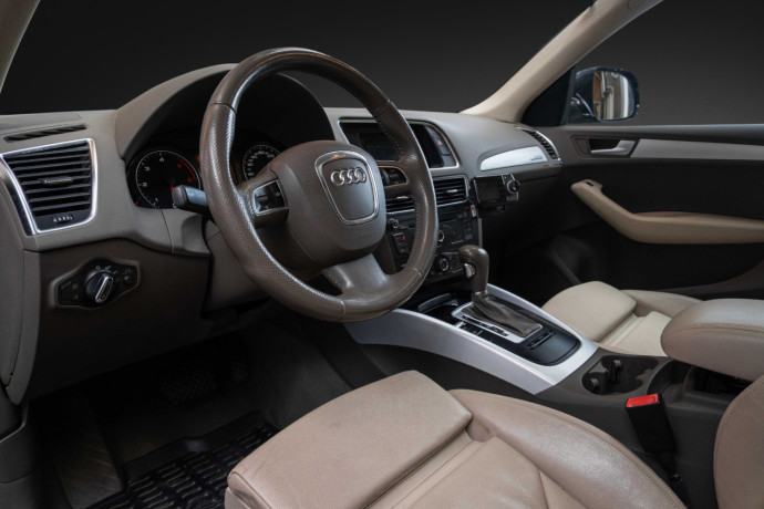 audi-q5-diesel-2010-big-24