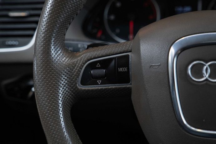 audi-q5-diesel-2010-big-15